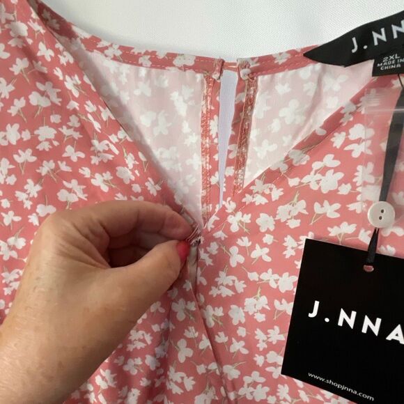 NWT J.NNA size 2X jumpsuit Romper floral bell sleeves lace. - Picture 5 of 16